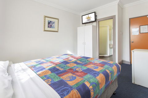 The Emperors Crown Hostel - Hervey Bay Accommodation 23