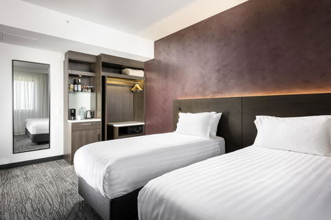 Holiday Inn West Perth, An IHG Hotel - Hervey Bay Accommodation 14