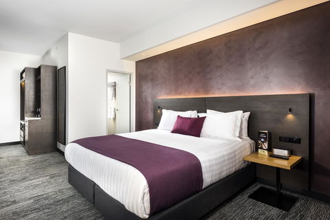 Holiday Inn West Perth, An IHG Hotel - Hervey Bay Accommodation 16