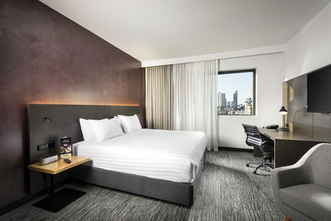 Holiday Inn West Perth, An IHG Hotel - Hervey Bay Accommodation 11