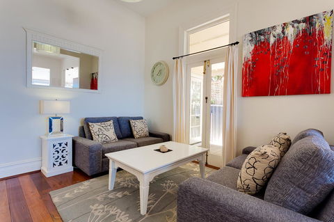 Cottesloe Beach House I - Tourism Hervey Bay 10