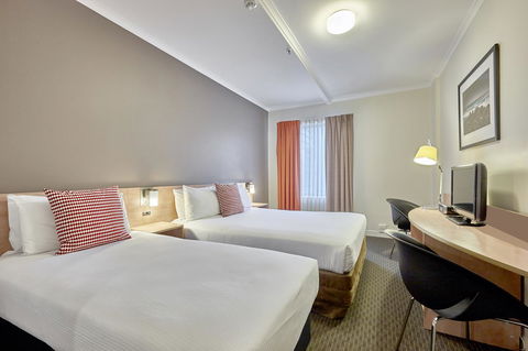 Ibis Perth - Tourism Hervey Bay 7