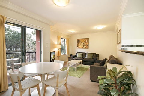 Perth Short Stays - Tourism Hervey Bay 33