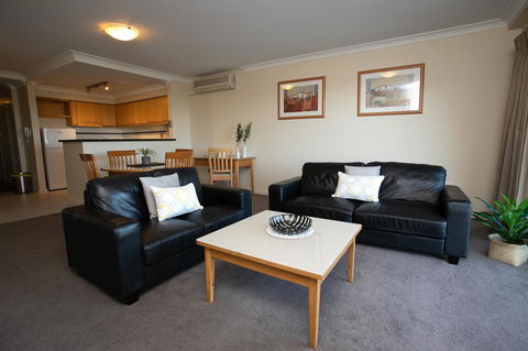 Perth Short Stays - Tourism Hervey Bay 6