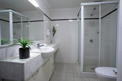 Perth Short Stays - Tourism Hervey Bay 7