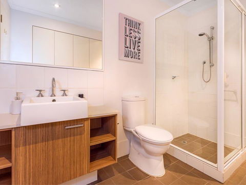Home Apartment - Perth City Centre - Free WiFi - Hervey Bay Accommodation 3