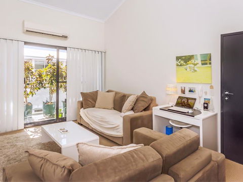 Home Apartment - Perth City Centre - Free WiFi - Hervey Bay Accommodation 0
