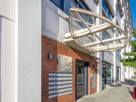 Home Apartment - Perth City Centre - Free WiFi - Hervey Bay Accommodation 4
