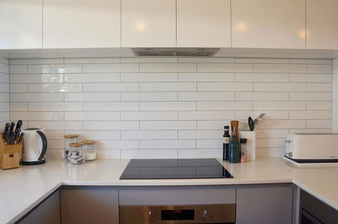 Cottesloe Beachfront Ocean View Apartment - Tourism Hervey Bay 11