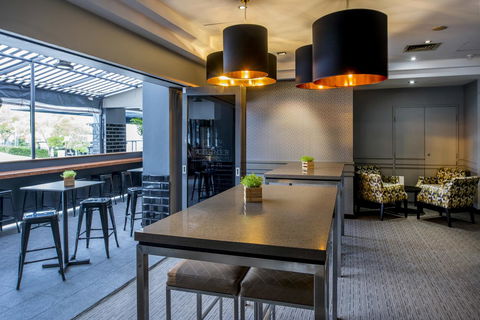 Mantra On Hay Perth - Hervey Bay Accommodation 4