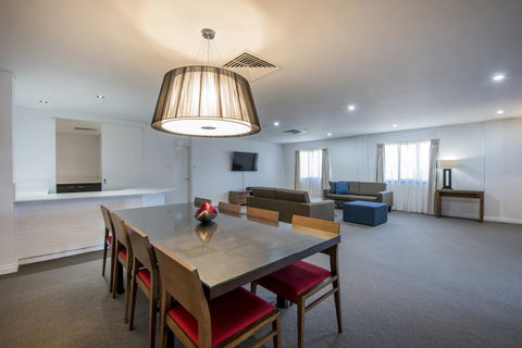 Mantra On Hay Perth - Hervey Bay Accommodation 16