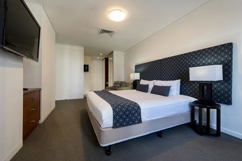 Mantra On Hay Perth - Hervey Bay Accommodation 14