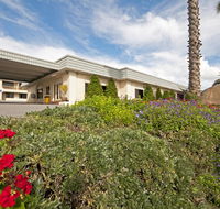 Dog Rock Motel - Tourism Hervey Bay