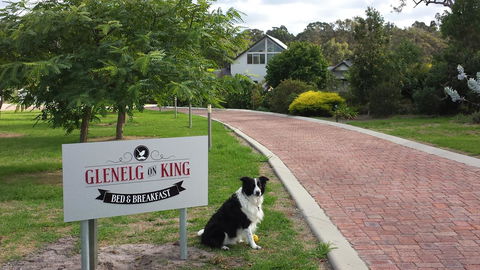 Glenelg On King Bed & Breakfast - Tourism Hervey Bay 12