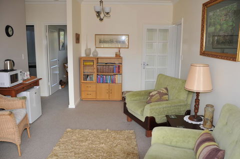 Glenelg On King Bed & Breakfast - Tourism Hervey Bay 20