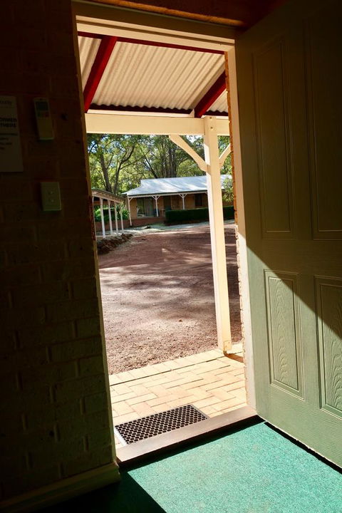 Travellers Rest Motel - Hervey Bay Accommodation 23