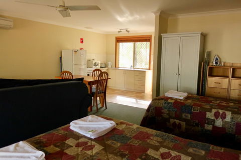Travellers Rest Motel - Hervey Bay Accommodation 14