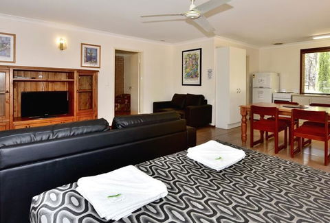 Travellers Rest Motel - Hervey Bay Accommodation 3