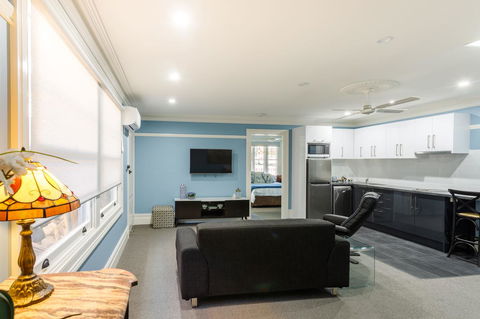 Blue Door Apartments - Tourism Hervey Bay 14
