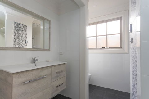 Blue Door Apartments - Tourism Hervey Bay 15