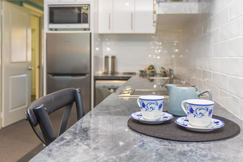 Blue Door Apartments - Tourism Hervey Bay 16