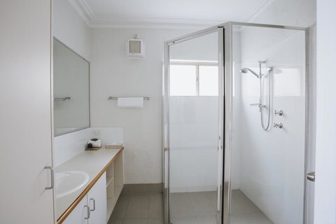 Canal Rocks Beachfront Apartments - Tourism Hervey Bay 34