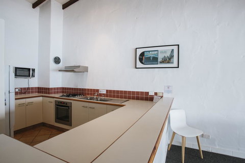 Canal Rocks Beachfront Apartments - Tourism Hervey Bay 25