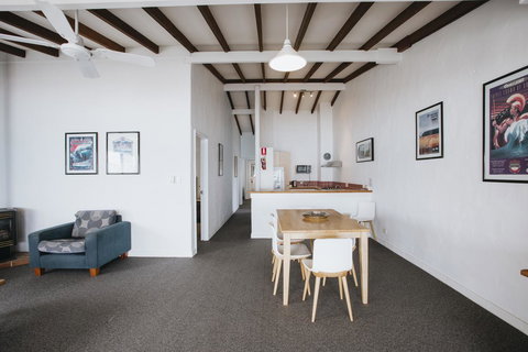 Canal Rocks Beachfront Apartments - Tourism Hervey Bay 23