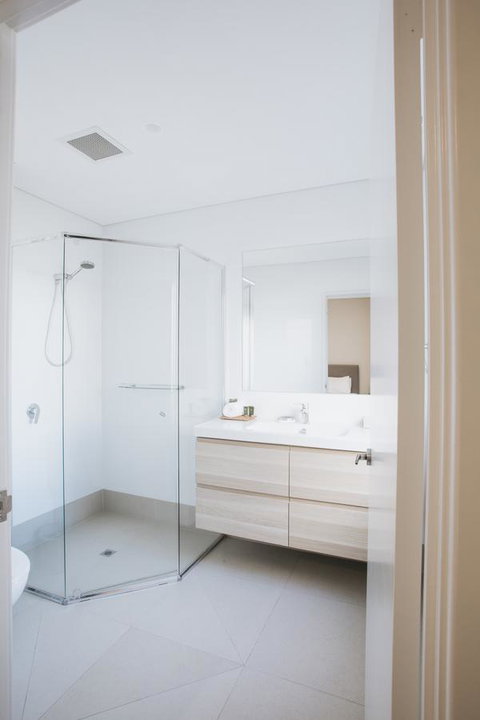 Canal Rocks Beachfront Apartments - Tourism Hervey Bay 40