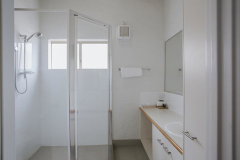 Canal Rocks Beachfront Apartments - Tourism Hervey Bay 39