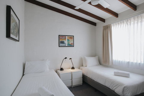 Canal Rocks Beachfront Apartments - Tourism Hervey Bay 31