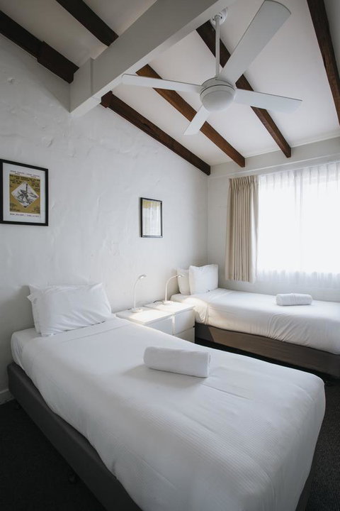 Canal Rocks Beachfront Apartments - Tourism Hervey Bay 37