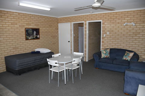 Kalbarri Seafront Villas - Tourism Hervey Bay 15
