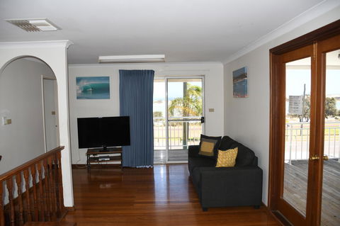 Kalbarri Seafront Villas - Tourism Hervey Bay 5