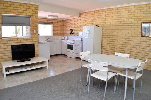 Kalbarri Seafront Villas - Tourism Hervey Bay 37