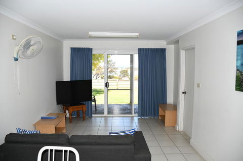Kalbarri Seafront Villas - Tourism Hervey Bay 7