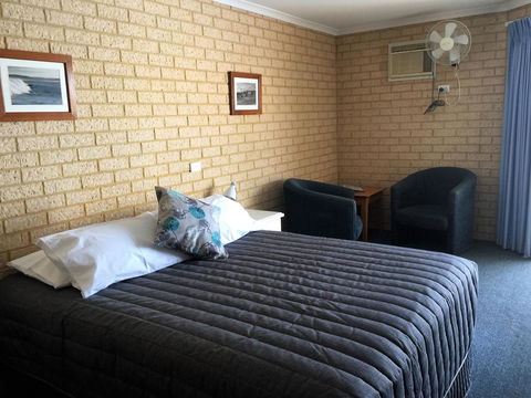 Kalbarri Seafront Villas - Tourism Hervey Bay 28