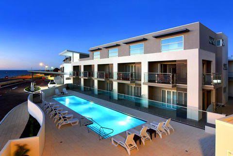 Bunbury Seaview Apartments - Tourism Hervey Bay 0