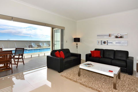Bunbury Seaview Apartments - Tourism Hervey Bay 1