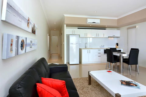 Bunbury Seaview Apartments - Tourism Hervey Bay 6