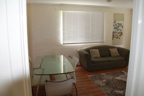 Malibu Apartments - Perth - Tourism Hervey Bay 14
