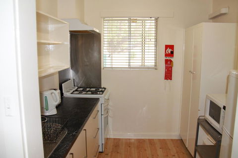 Malibu Apartments - Perth - Tourism Hervey Bay 10