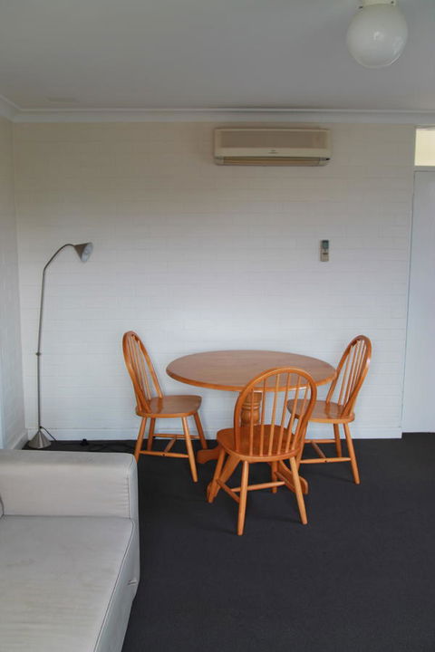 Malibu Apartments - Perth - Tourism Hervey Bay 6