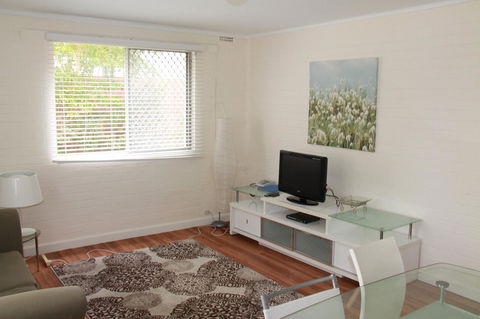 Malibu Apartments - Perth - Tourism Hervey Bay 15