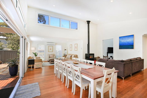 Calming Waters - Pet Friendly - Community Pool - Hervey Bay Accommodation 7