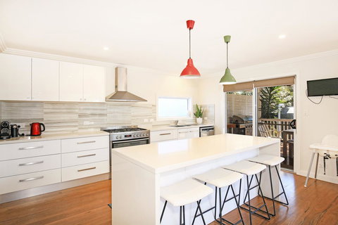 Calming Waters - Pet Friendly - Community Pool - Hervey Bay Accommodation 15