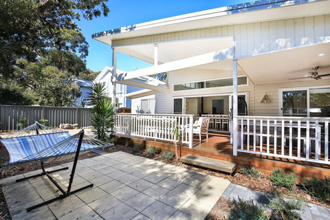 Calming Waters - Pet Friendly - Community Pool - Hervey Bay Accommodation 29