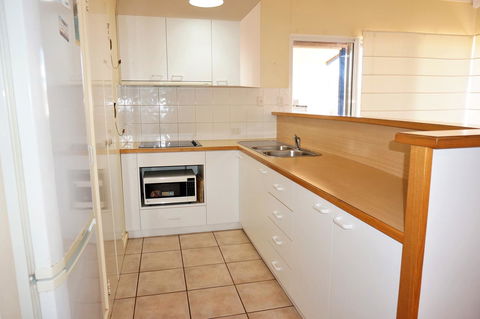 Osprey Holiday Village Unit 110 - Tourism Hervey Bay 8