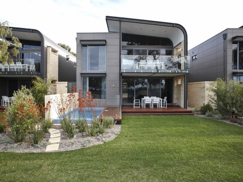 Aqua Resort Busselton - Hervey Bay Accommodation 13