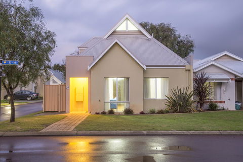 Cape View Beach Resort - Hervey Bay Accommodation 27